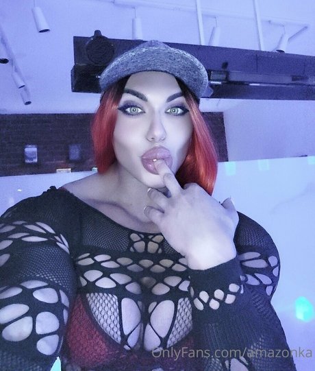 Nataliya Amazonka actrice artistique photos