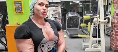 Nataliya Amazonka actrice chaude photo