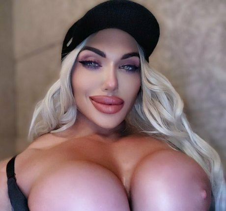 Nataliya Amazonka modelo porno imagen