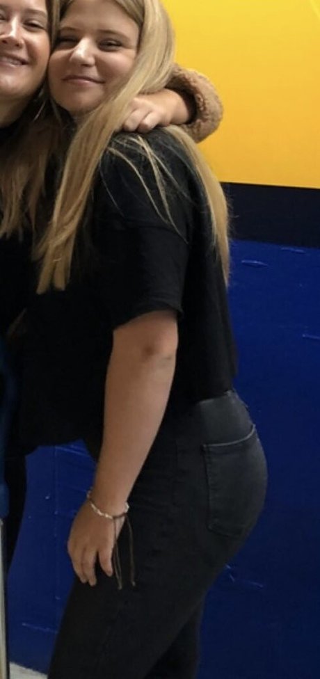 Aline Zwahlen sexe star collection