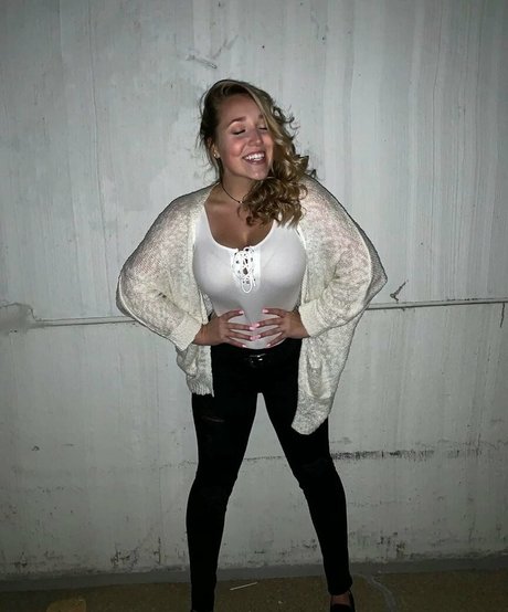 Morgan Watt star sexy gallery