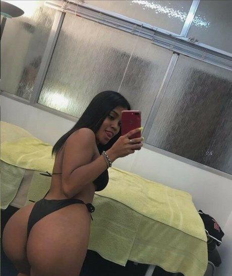 Brazu nudes star images