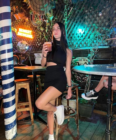 Sara Avni actriz xxx galería