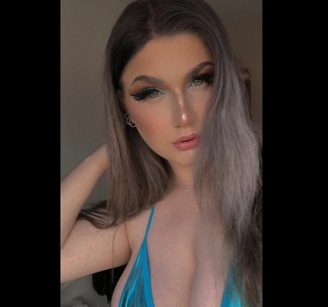 Sophie C naked pornstar pics