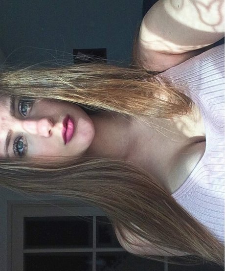 Elissa T modèle meilleur galerie