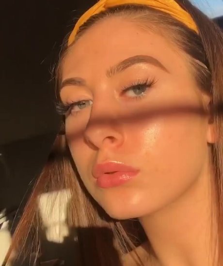 Soph Alice hermosa actriz archivo