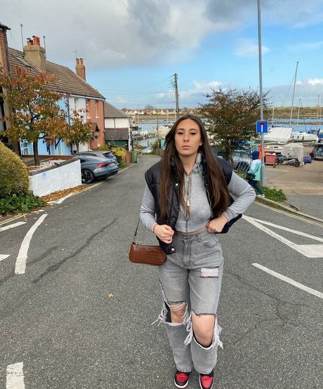 Soph Alice star du porno gratuit images