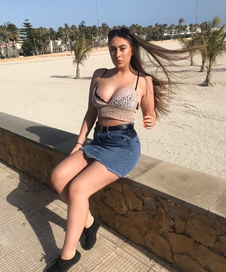 Soph Alice modelo de alta definición archivo