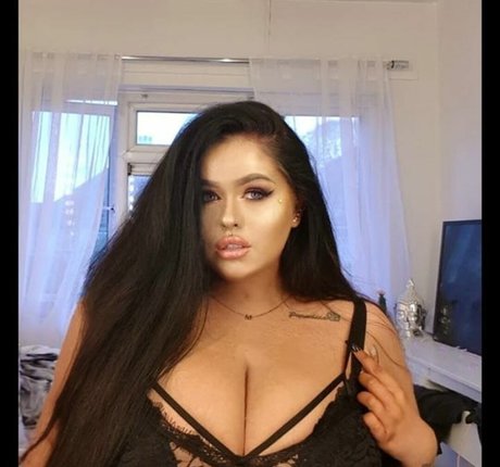 Megan Carys Gomer modelo desnudos galería