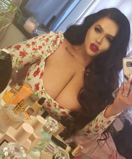 Megan Carys Gomer estrella perfecta galería