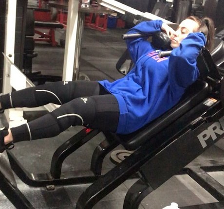 Sydney Martichuski hermosa modelo galerías