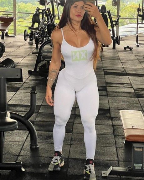 Yasmin Castrillon star beautiful photo