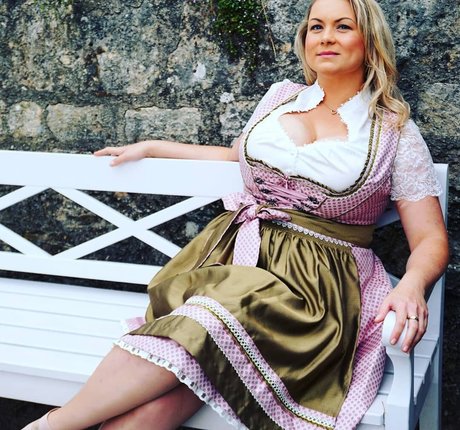 pati rose_ haut modèle galerie