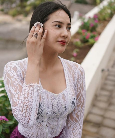 Anya Geraldine actrice chaude collection