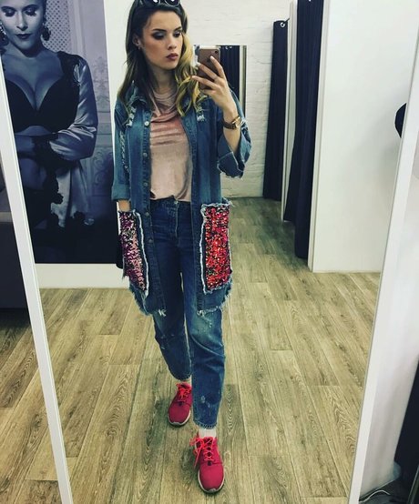 Sveta Koltunova hermosa estrella porno archivo