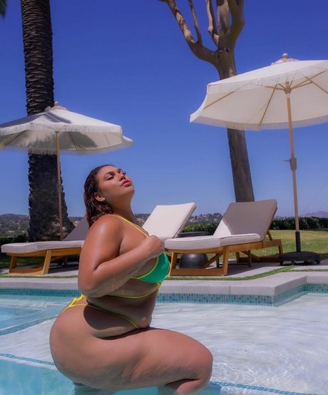 Alexus Danisha star free img