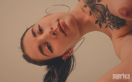 Kalash actriz erótica imágenes