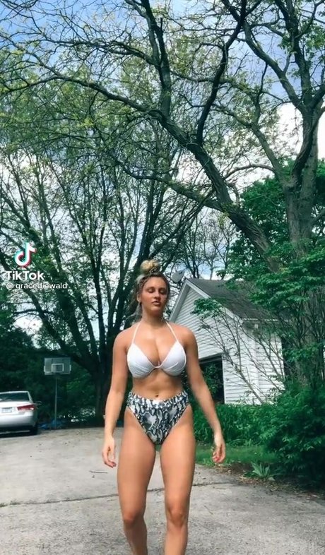 Gracie Diewald modèle images