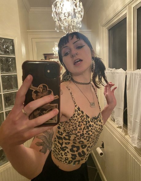 gothbimboxxx high quality model img