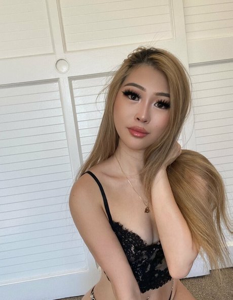 sragoddess pretty model img