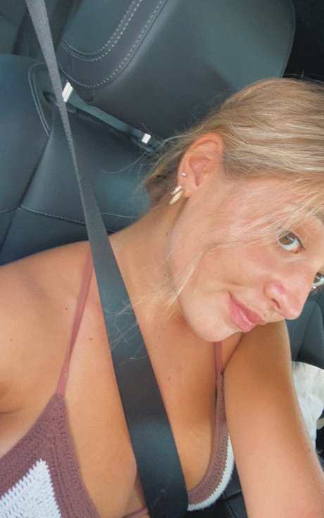 Alina Fernandez actriz desnuda archivo