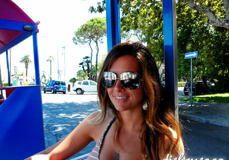 TJHeart modèle chaud galeries