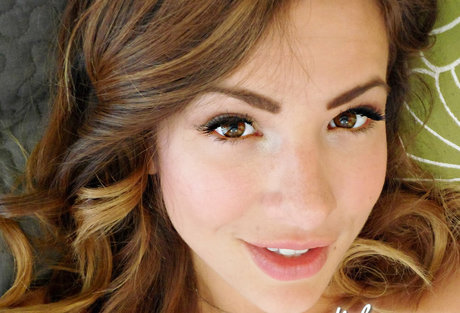 TJHeart modelo desnudos imágenes