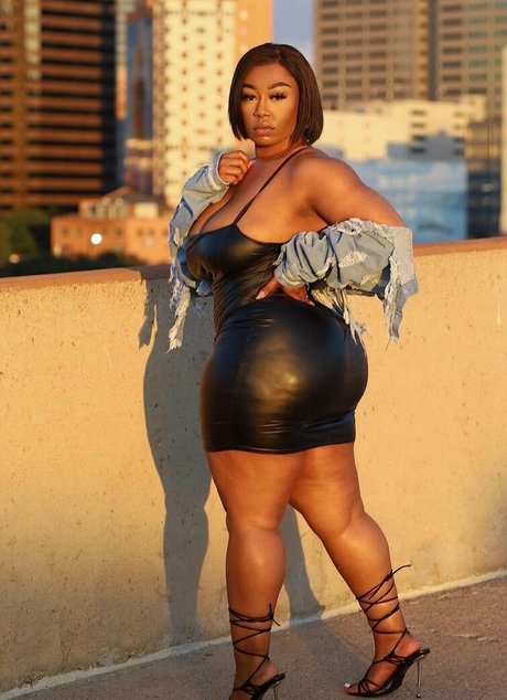 brittney tonee modèle de sexe images