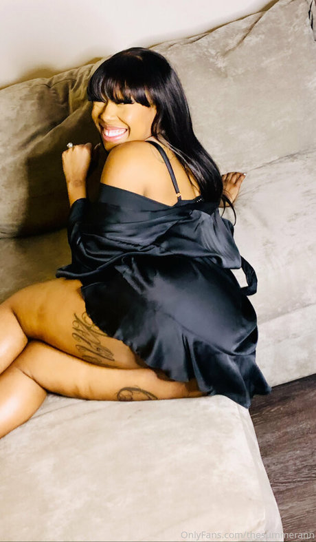 Summerntae actriz de desnudos imagen