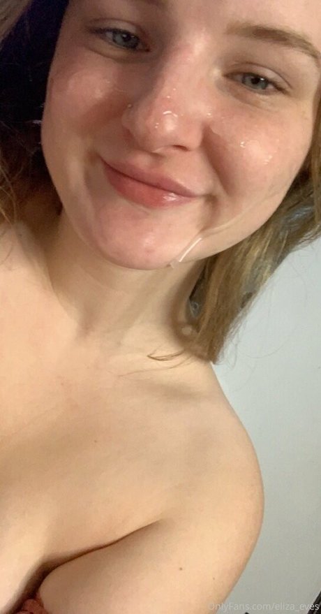 Eliza eves actriz caliente galerías