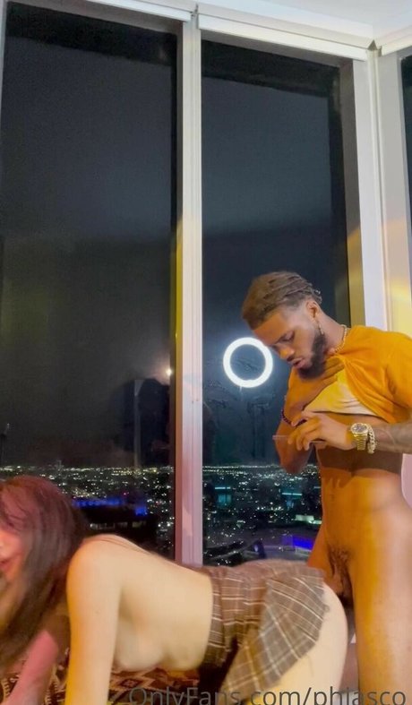 Phiasco star du porno adulte galerie