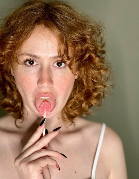 Bobbie sweets desnudos de estrellas fotos