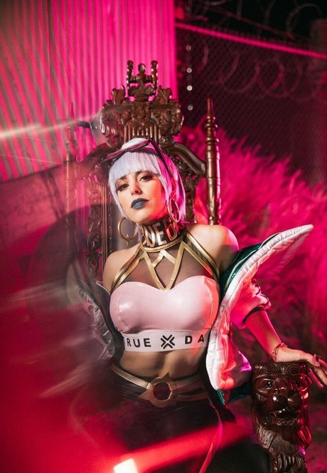 Nadyasonika estrella porno adulto fotos