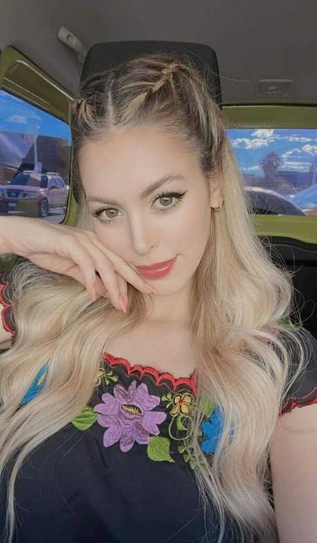 Nadyasonika estrella porno sexy archivo