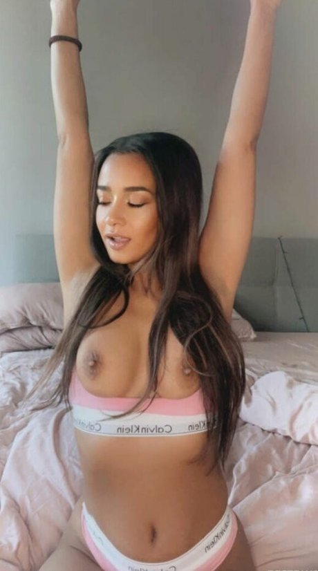 Gabby Dealmeida modelo sexual archivo