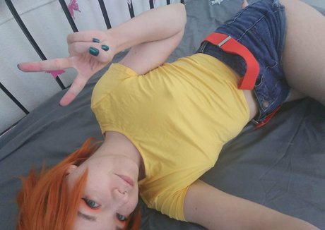 thealexacrush naked model photo