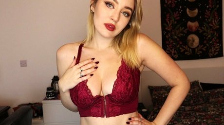 Snowy ASMR model art picture