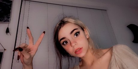SkiddyKitty pornstar beautiful pictures
