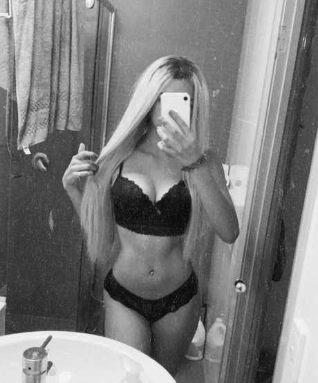 Bree Louise estrella libre fotos