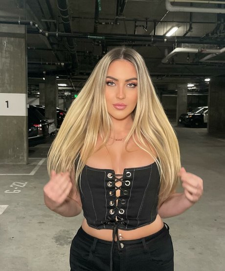 Olivia Nelson profile image