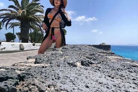 dommy nika estrella porno superior foto