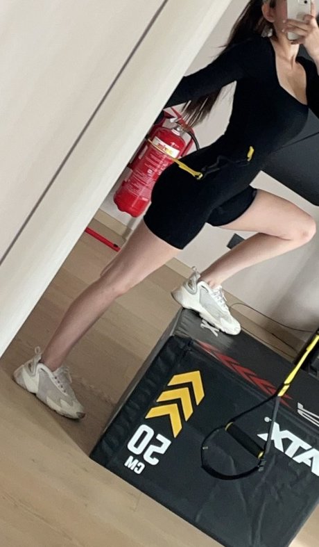 Yumii17 desnudos de estrellas porno imágenes