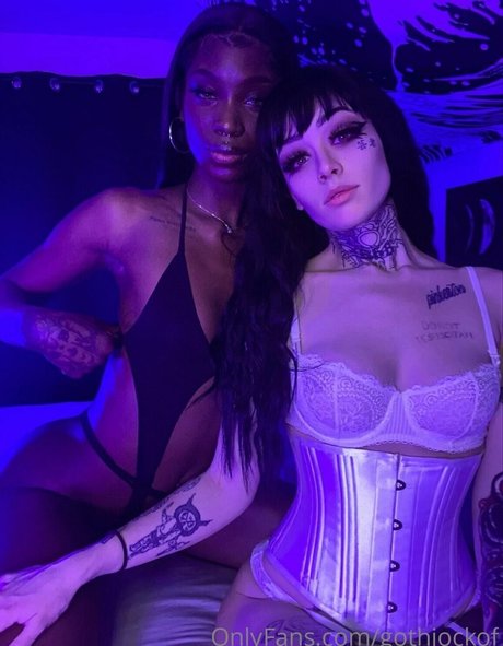 Gothjockof star top photos