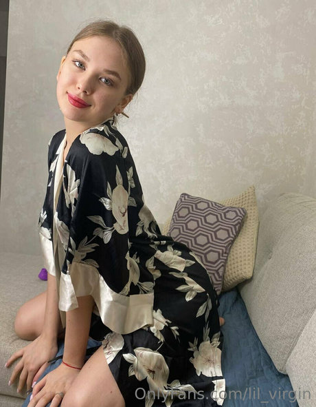 lil virgin modèle pornographique des photos