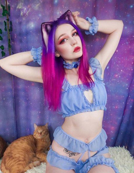 Salacious Succubus desnudos de modelos foto