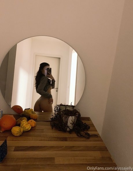 AlyssaJelly estrella atractiva foto