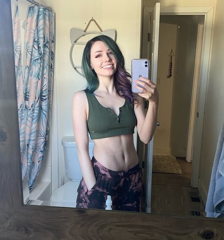 Charleemanderz modèles nus photo