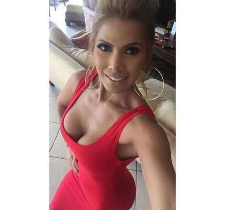 Ana Lucia Vega modelo libre imágenes