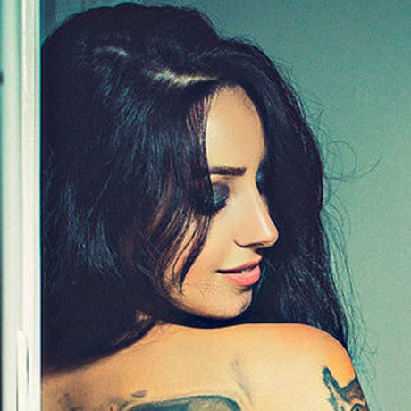 Ivy Denali modelo galerías