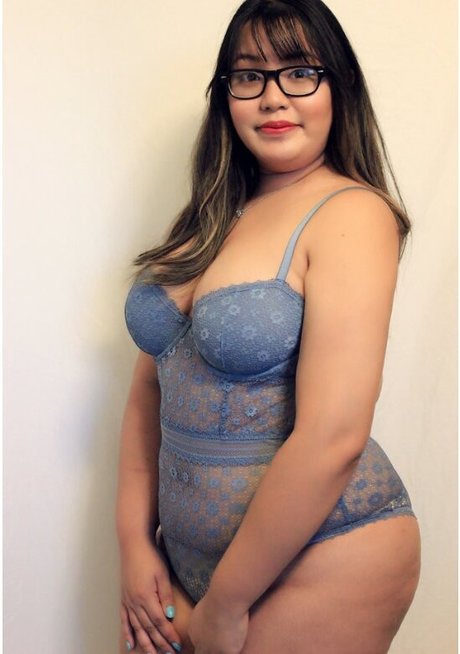Aznproblems model nice galleries